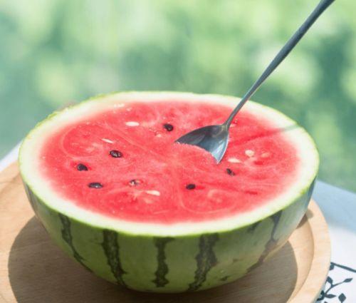 有关吃瓜名字,揭秘那些令人捧腹的吃瓜名字背后的故事