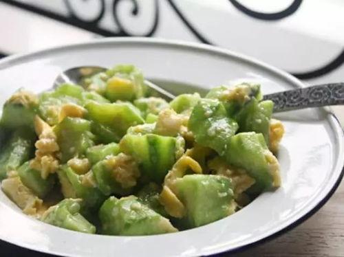 工作不如吃瓜,揭秘办公室里的“闲聊”文化