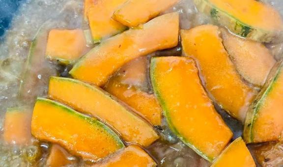 吃中药可以吃咸瓜嘛,饮食搭配的注意事项