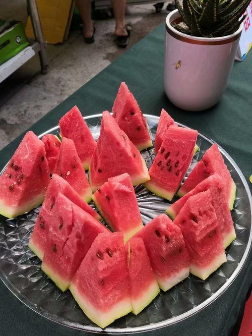 宁夏吃瓜配什么吃,搭配美食，尽享夏日清凉时光