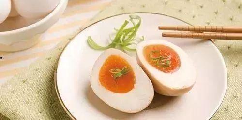 吃瓜煮蛋话桑麻,探寻民间生活的趣味与智慧