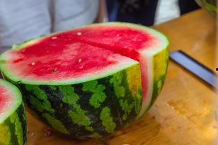 51吃瓜今日大瓜,揭秘今日娱乐圈大瓜，明星隐私曝光引热议