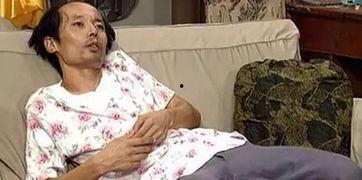 葛优吃瓜照片高清,高清照片揭示娱乐圈大佬的休闲时光