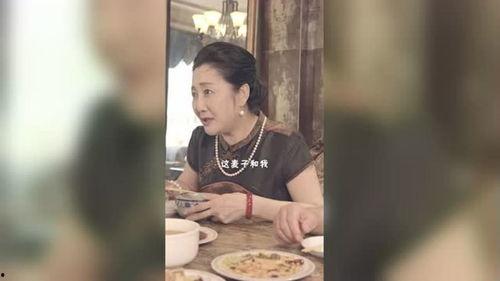 女孩问吃瓜不,一起探讨“吃瓜”的乐趣与魅力