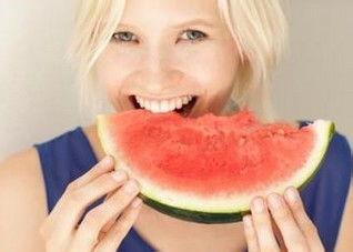 山西孕妇吃瓜,传统习俗还是健康隐患？