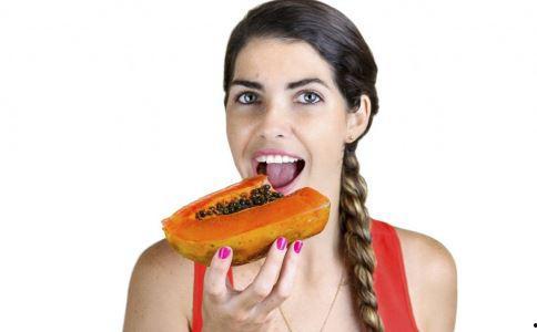 女子吃内脏的瓜,揭秘内脏美食的魅力